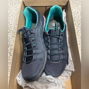 Clarks Women’s Navy Shoes